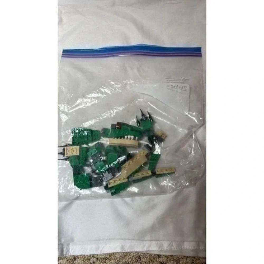 Lego Creator 3 in 1 Mighty Dinosaur Pieces.